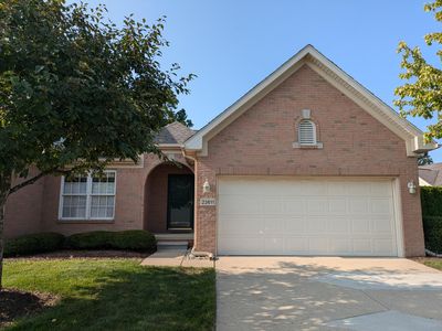 23611 W Lake Cir #24, Brownstown, MI, 48183