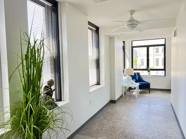 Historic 10th Street Residences, 1004 N 10th St APT 303, Milwaukee, WI 53233