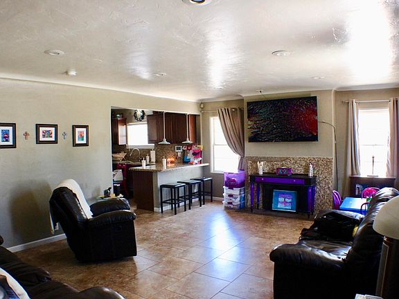 4th image of 1102 E Fern Dr N