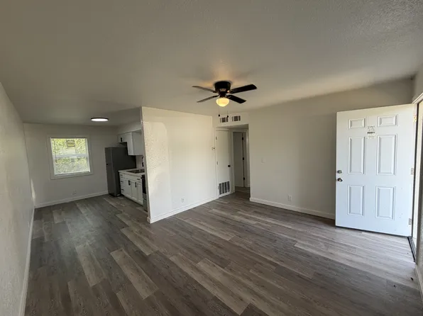 Kansas Apartments