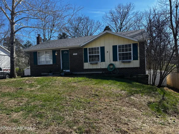 1335 Grandview Dr, Jefferson City, MO 65109