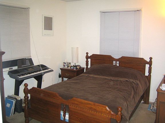 5th image of 2413 3rd St N #B