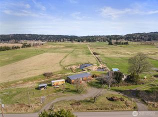 1091 W Valley Rd, Chimacum, WA 98325