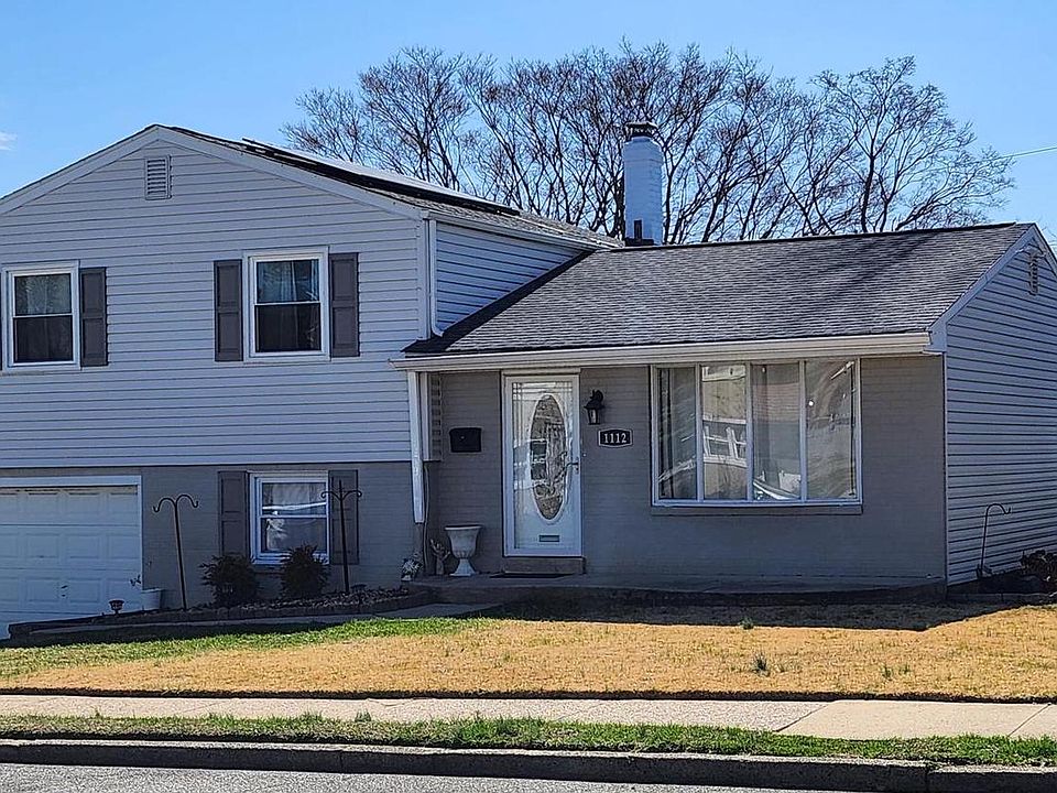 1st image of 1112 Kent Ln