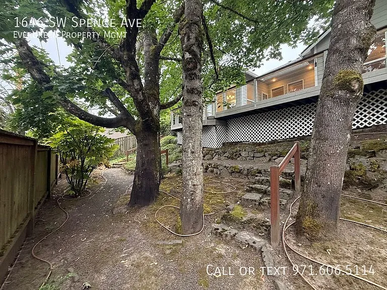 1646 SW Spence Ave — Photo 41