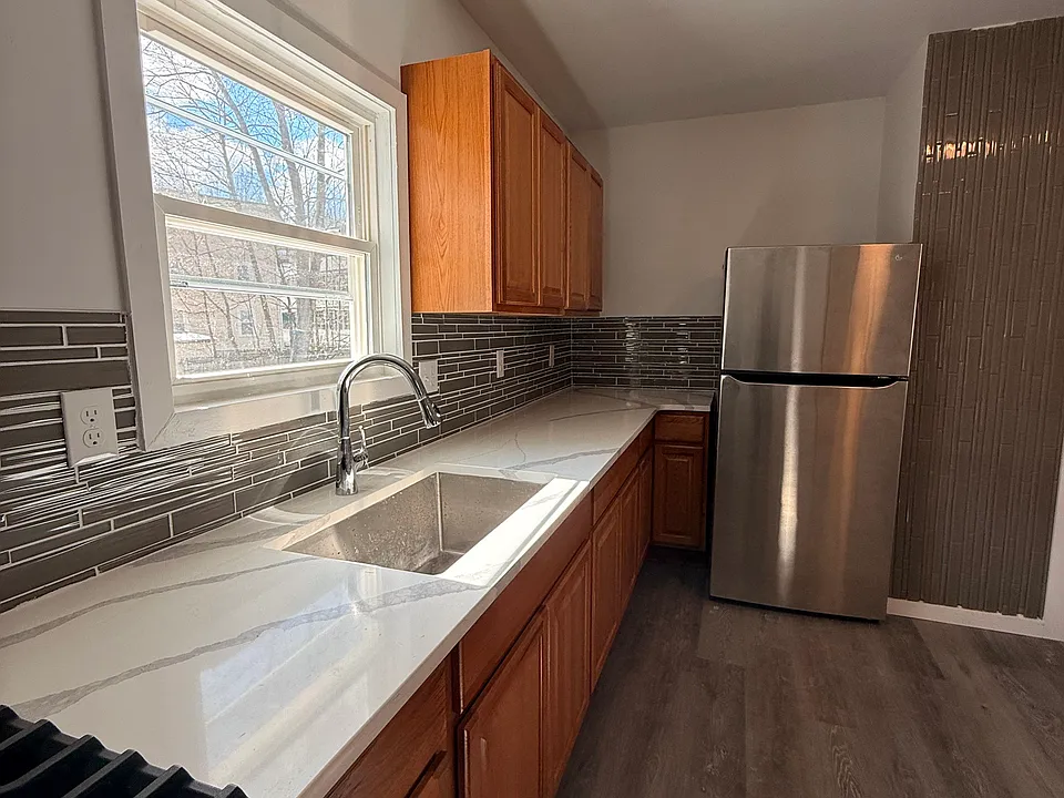 69 Worcester St #1