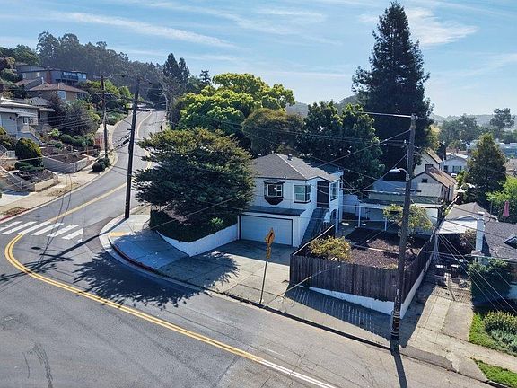 3rd image of 10601 Sheldon Street