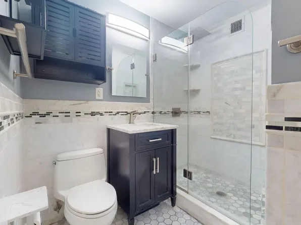 118-17 Union Turnpike image 33 of 49