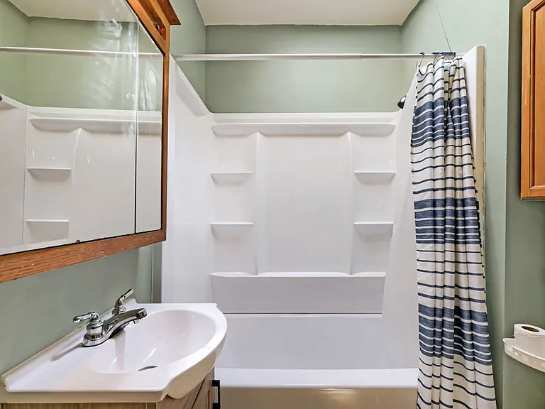 2807 Sunset Dr — Photo 11