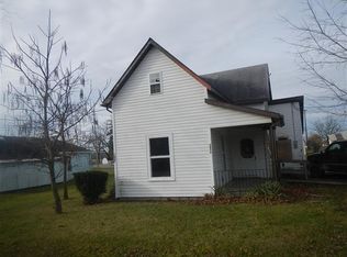5974 S Market St, Poneto, IN 46781