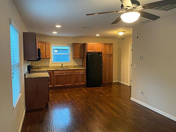 3rd image of 4203 N Seminole Ave #B