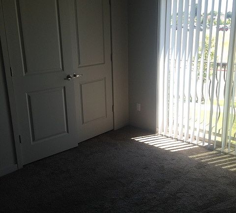 4th image of 1079 W 965 N Unit 204