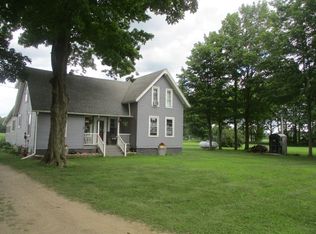 453 Ambs Rd, Colon, MI 49040