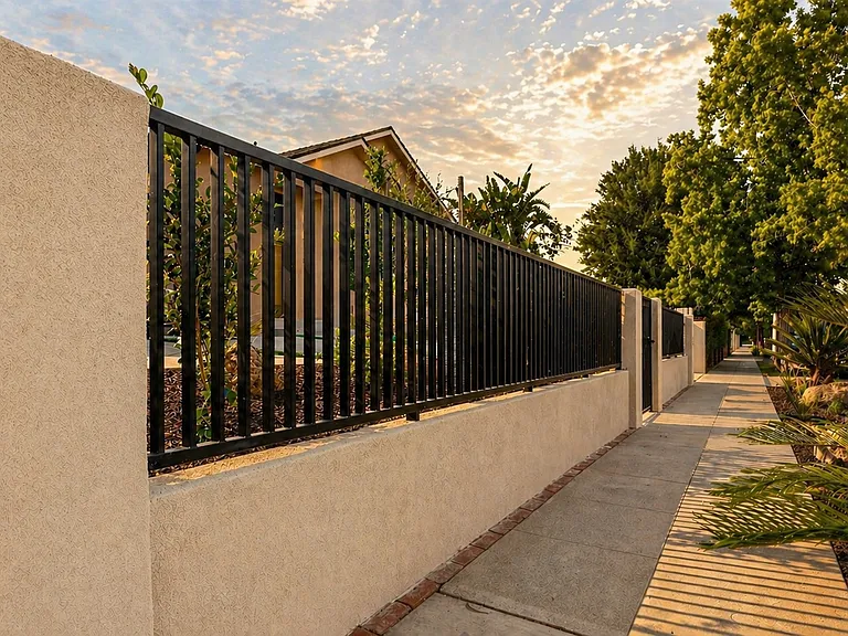4819 Genesta Ave — Photo 15