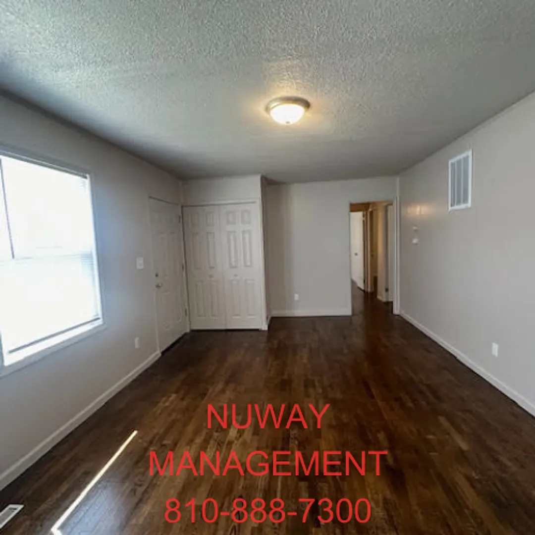 Available Now - 3 Bedroom House In Grand Blanc — Photo 4