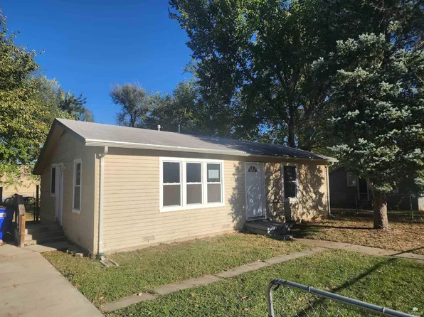 1521 Custer Rd, Junction City, KS 66441