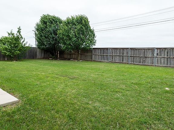 4th image of 10617 Devinstone Dr