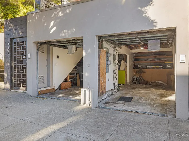 451 Eureka St — Photo 46