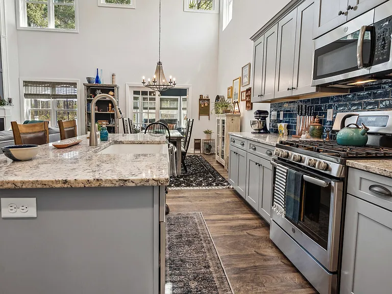 20848 Brookfield Ln — Photo 4