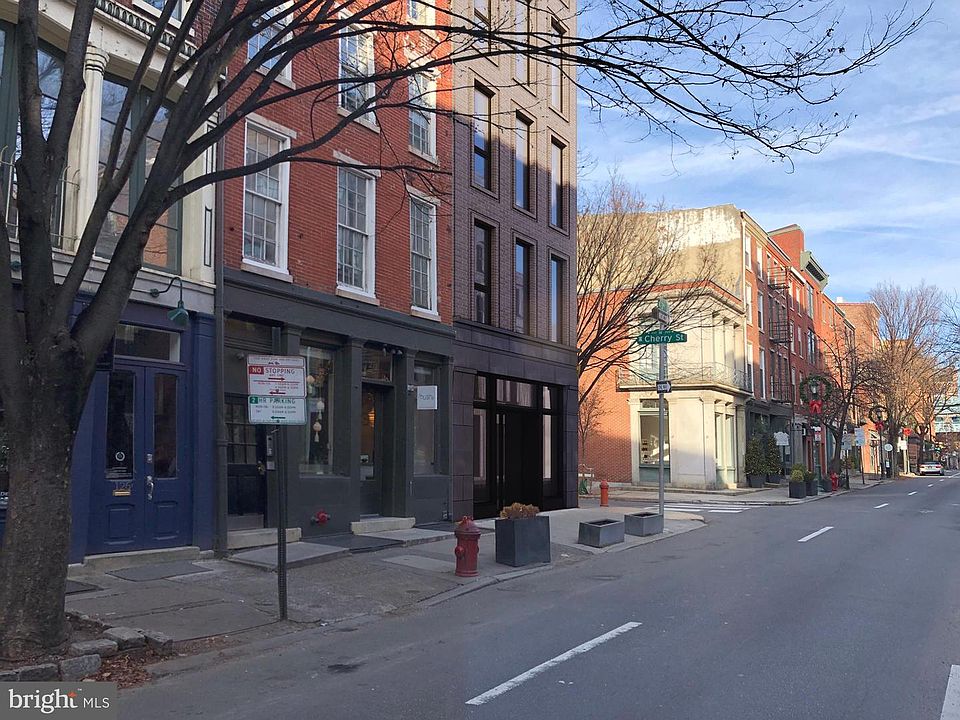 2nd image of 130 N 3rd St #2