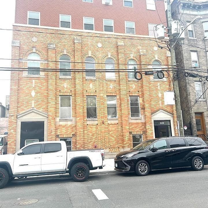 1st image of 22 Liberty Ave #5D