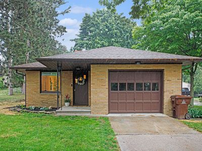 904 W Walnut St, Hastings, MI, 49058