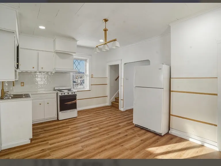 123 W Carey St — Photo 8