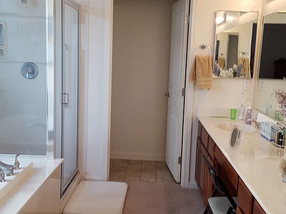 5th image of 2448 Kingfisher Ln