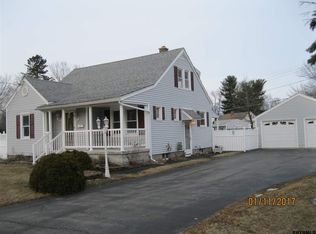 2157 Curry Rd, Schenectady, NY 12303