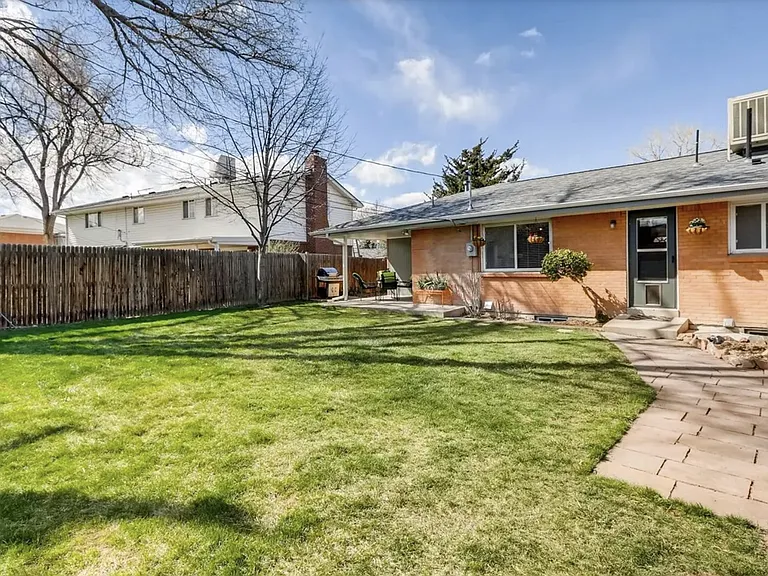 10450 W 8th Pl — Photo 24