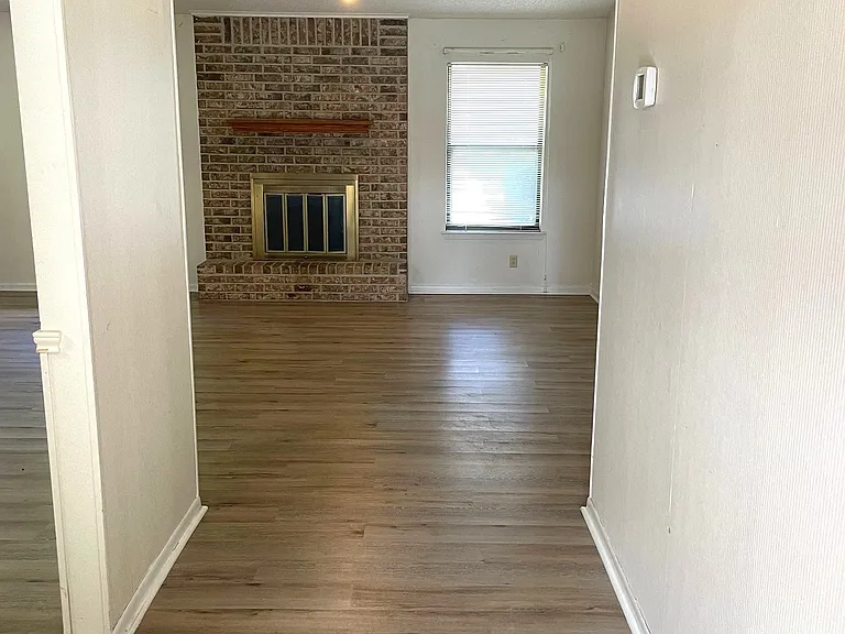 3308 Sungate Dr — Photo 3
