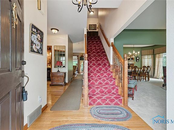 4th image of 706 Grandview Ct