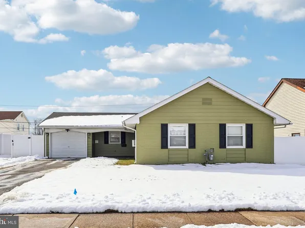 42 Maplewick Ln, Willingboro, NJ 08046