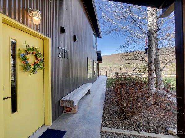 210 Twin Lakes Drive, Winthrop, WA 98862