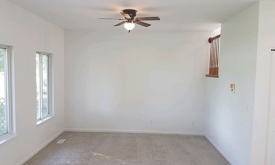 1st image of 14050 S Edgewater Dr