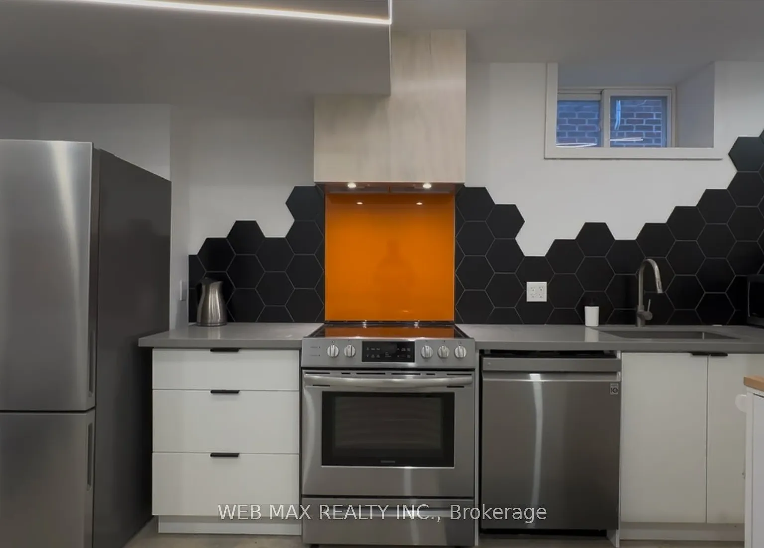 1 bed, $2,000 — Photo 1