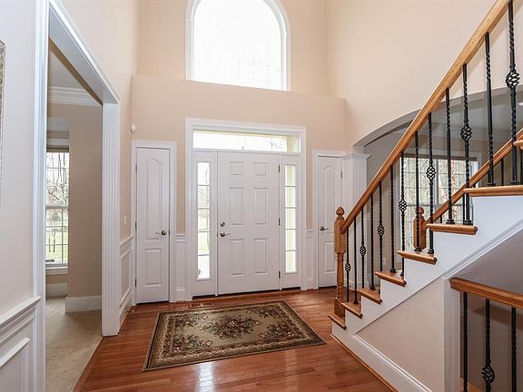 4th image of 10905 Windhaven Ct