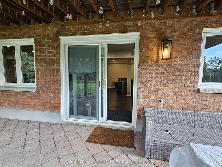 30 Craigleith Cres #LOWER — Photo 11