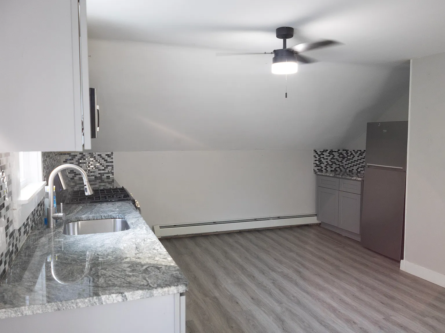 2 bed, 800 sqft, $1,800 — Photo 3