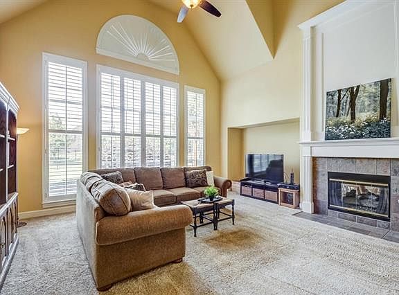 5th image of 4605 Wildgrove Dr