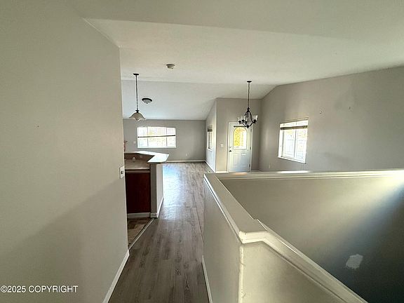 5th image of 6020 E 43rd Ave