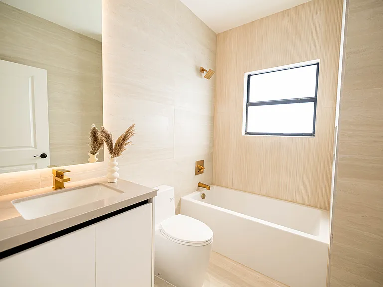 3189 SW 23rd Ter #3189 — Photo 17