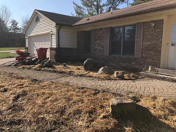 2nd image of 64427 Kildare Dr