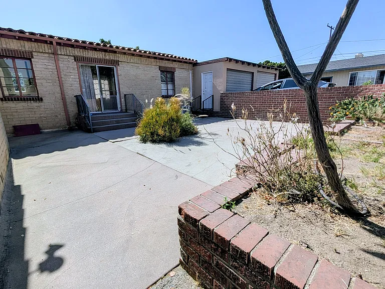 9103 Duarte Rd #B — Photo 15