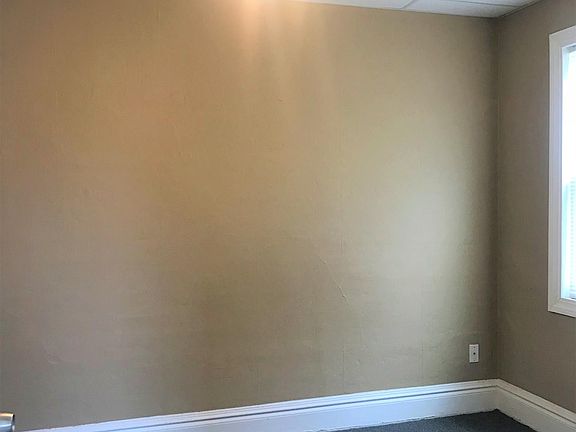 3rd image of 726 Oliver St APT 3