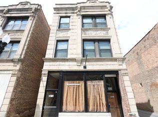 2216 W Taylor St APT 2F, Chicago, IL 60612