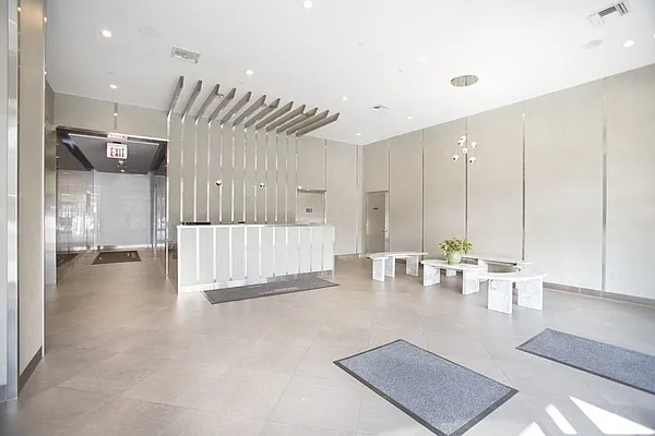 Rented by Kahen Properties | media 69