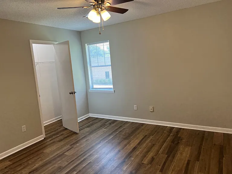 1117 Magnolia St SE — Photo 6