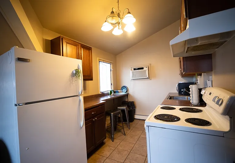 799 Cherry St #1 — Photo 10