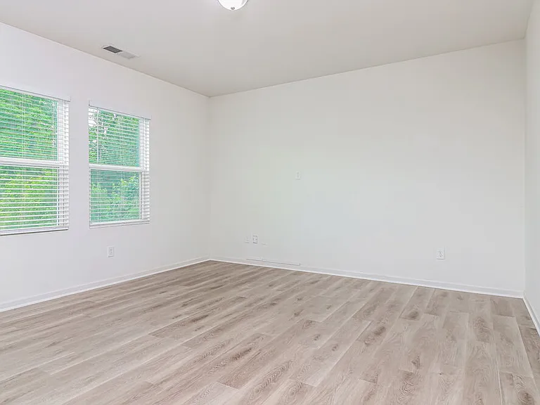 44 Meriwether Ln — Photo 15